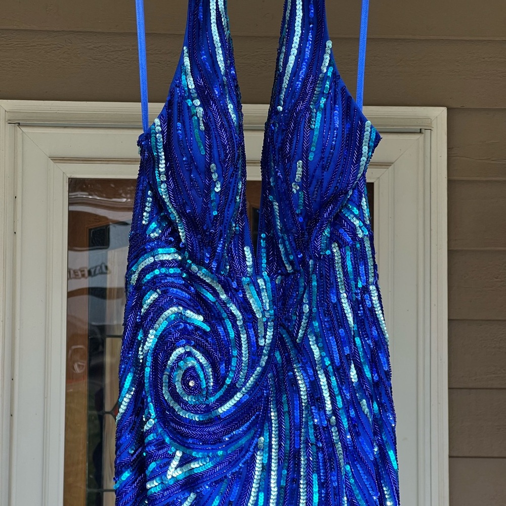 Elegant Blue Sequin Prom Dress - Picture 3 of 12